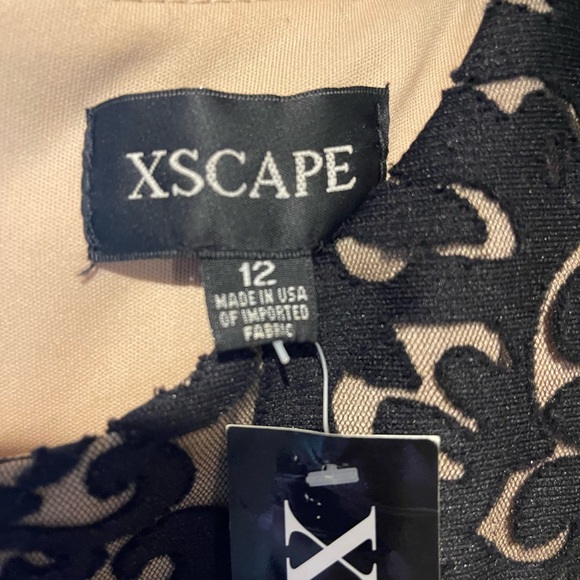 NEW XSCAPE DRESS 🖤 - Picture 3 of 7